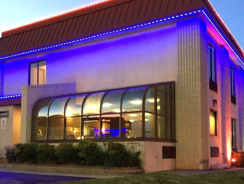 Astoria Hotel Danville West Екстериор снимка