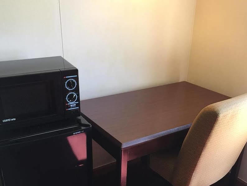 Astoria Hotel Danville West Екстериор снимка